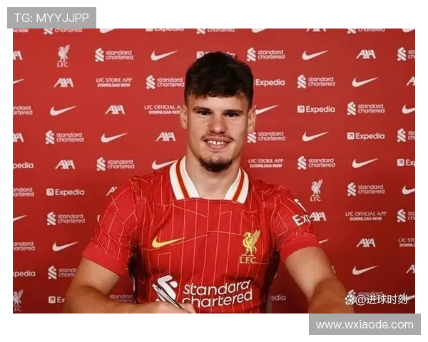 匈牙利队长引领利物浦迎接新赛季,球队士气高涨值得关注 匈牙利队长引领利物浦迎接新赛季,球队士气高涨值得关注