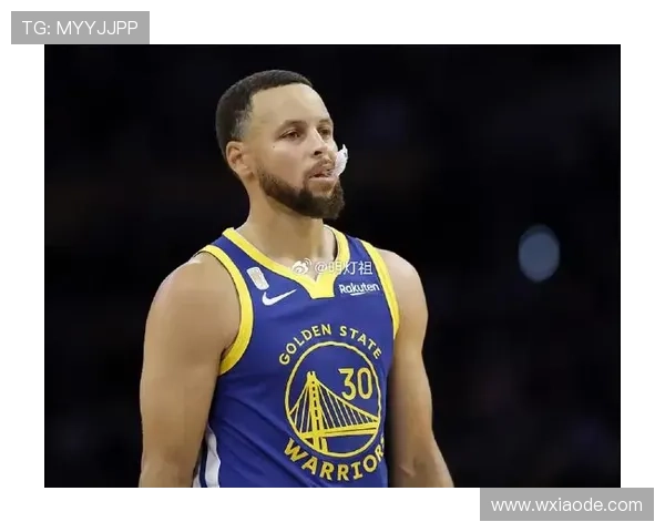 库里三分命中率提升明显，关键时刻得分能力超哈登